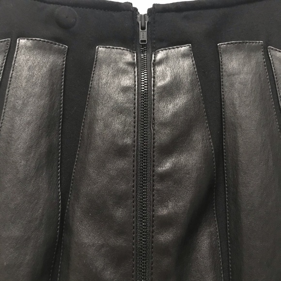 Helmut Lang lamb leather black panel skirt, size 2 - Picture 4 of 7